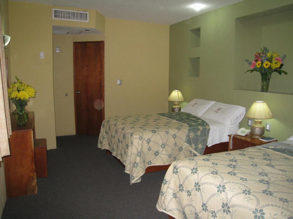 Laguna Hotel Tampico Exterior photo